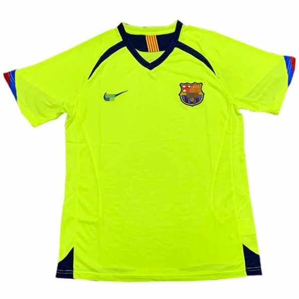 Con qué camiseta debutó Messi en el Barça-5-