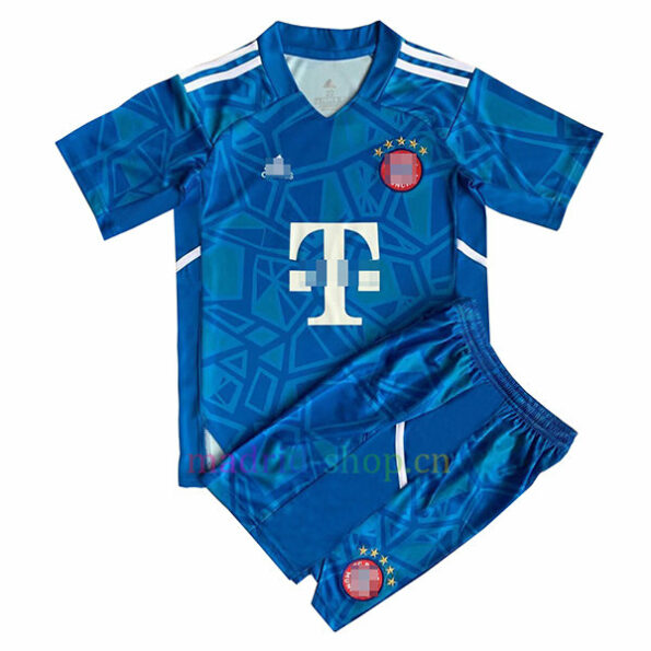 Bayern Goalkeeper Shirt 2022/23 Child