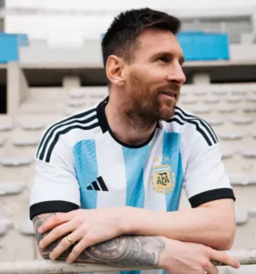 Descubre cuando sale la camiseta de argentina con 3 estrellas