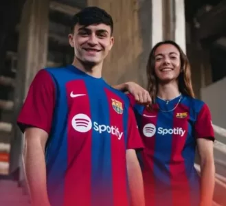 ¿Por qué es popular que De Jong camiseta Barcelona?
